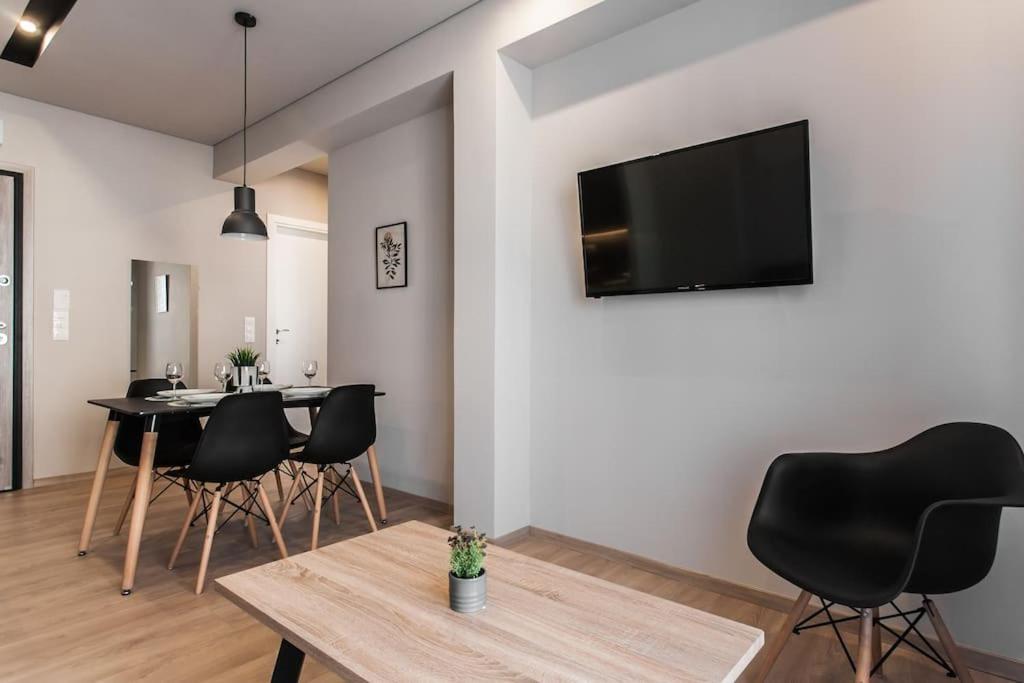 Piraeus Deluxe 2Bdr Apt - Near Metro And Port Dış mekan fotoğraf