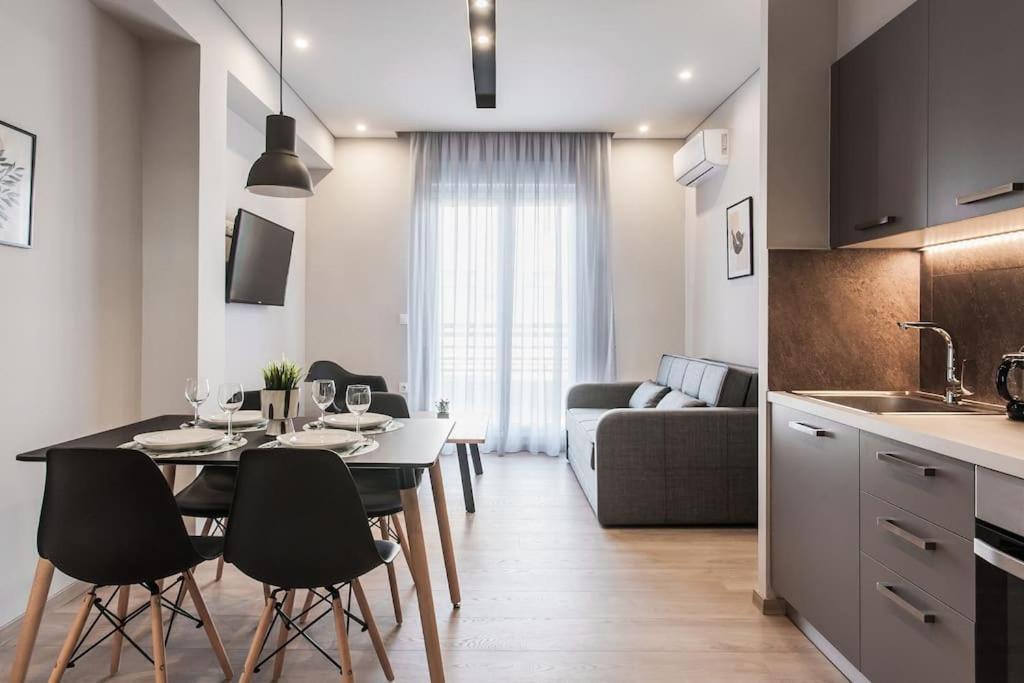 Piraeus Deluxe 2Bdr Apt - Near Metro And Port Dış mekan fotoğraf