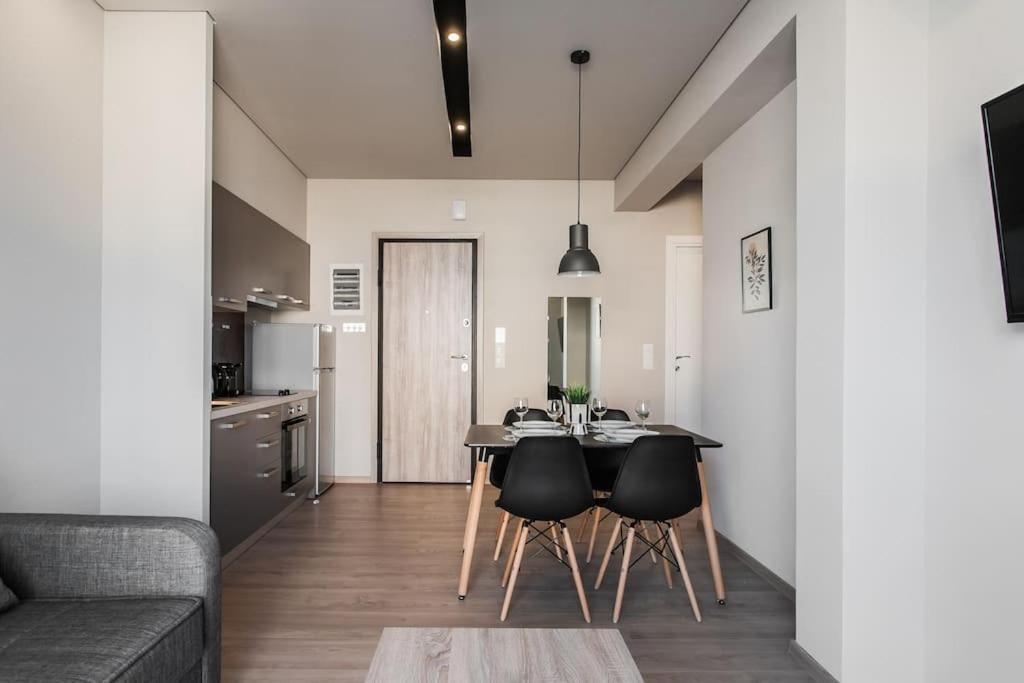 Piraeus Deluxe 2Bdr Apt - Near Metro And Port Dış mekan fotoğraf